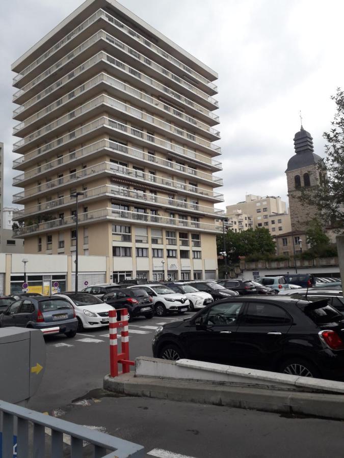 Appartement Hyper Centre Avec Garage Saint-Etienne  Kültér fotó
